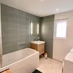 Chez Sandrine & Tanguy Casa vacanze *